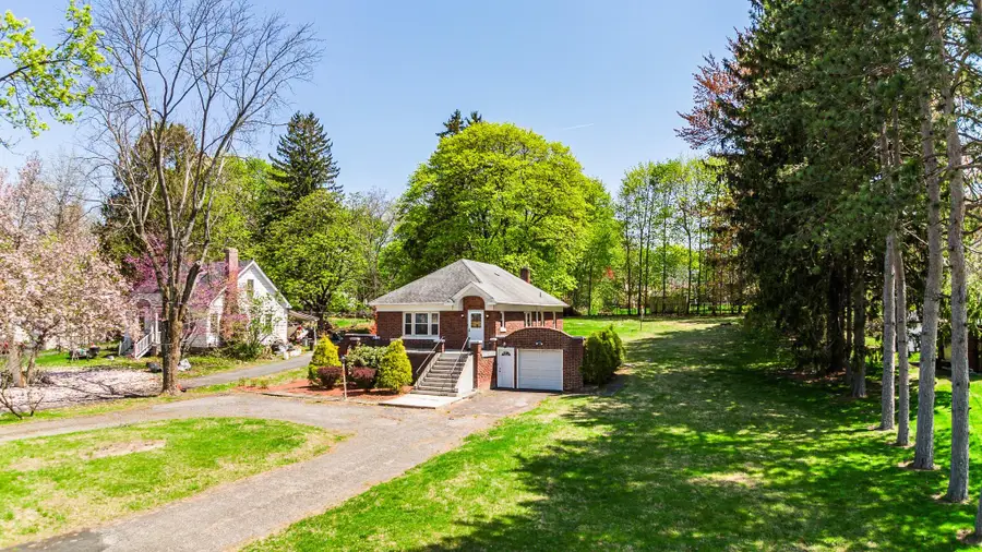 263 Quassaick Avenue, New Windsor, NY 12553 - Image #2