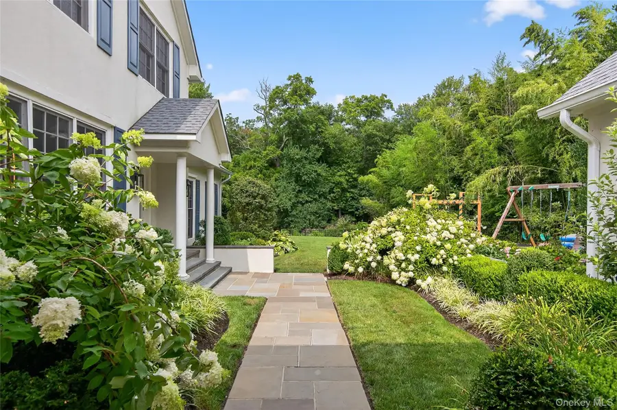 11 Morgan Lane, Locust Valley, NY 11560 - Image #2