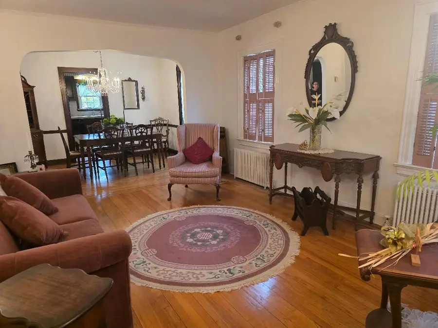 1041 Russell Street, Franklin Square, NY 11010 - Image #3