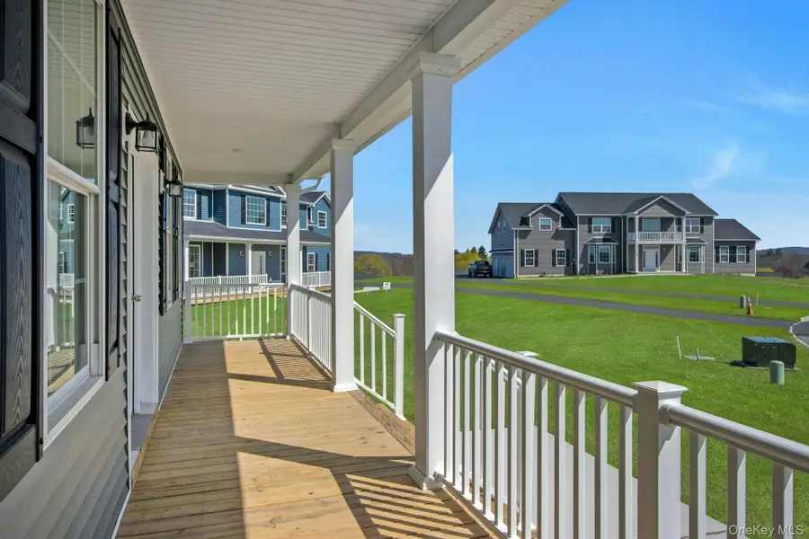 47 Dartmouth Drive, Poughkeepsie, NY 12603 - Image #2