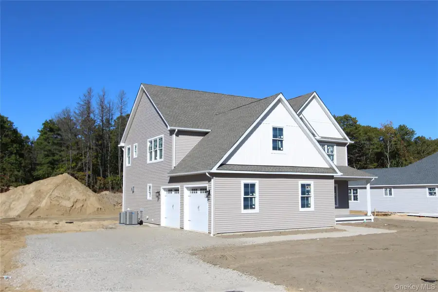 5 Colonels Path, Manorville, NY 11949 - Image #2