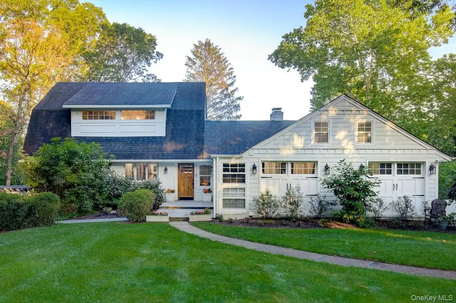 2 Spring Hollow Road, Centerport, NY 11721 - Image #3