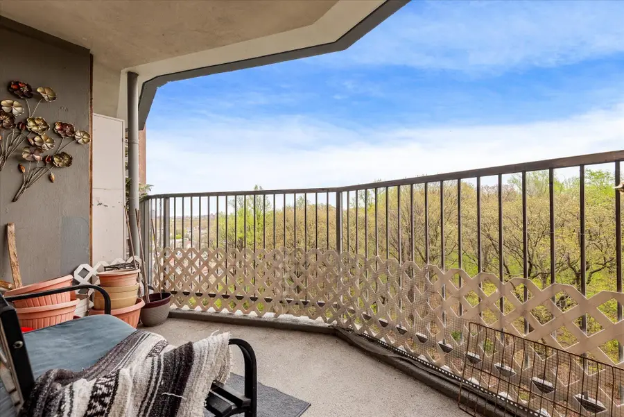 90-60 Union Turnpike #9E, Glendale, NY 11385 - Image #2