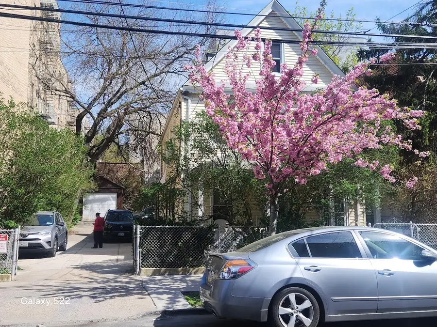 3930 Carpenter Avenue, Bronx, NY 10466 - Image #3