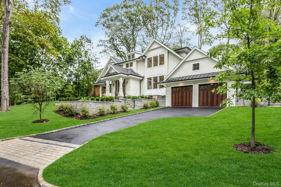 80 The Oaks, Roslyn Estates, NY 11576 - Image #3