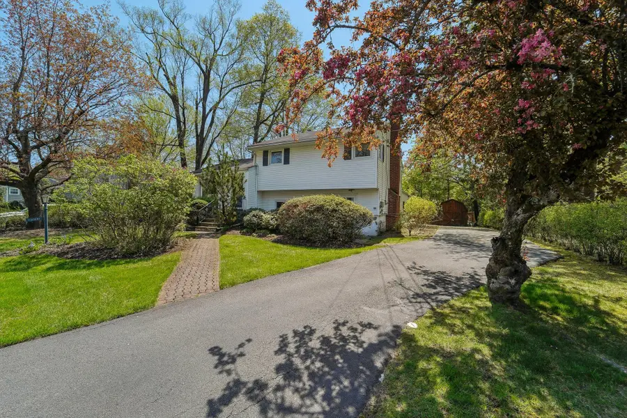 103 S Nauraushaun Road, Pearl River, NY 10965 - Image #2
