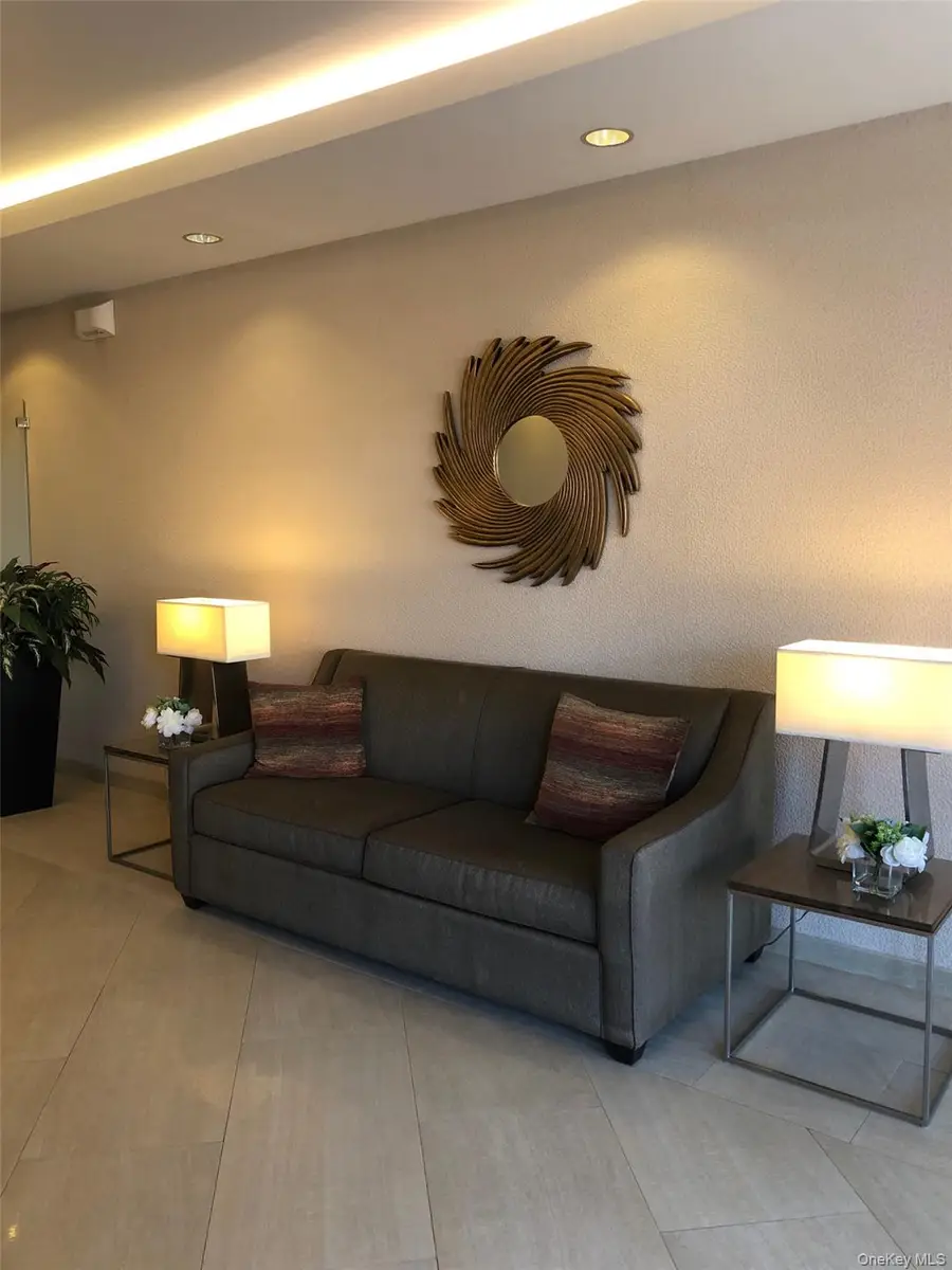 1296 Midland Avenue #E4, Yonkers, NY 10704 - Image #3