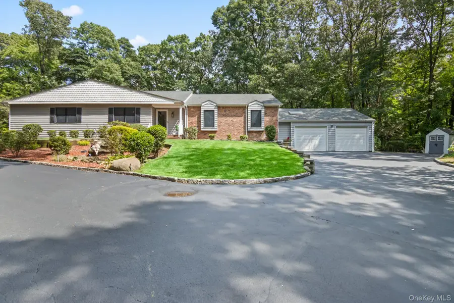 79 Brookhill Lane, Huntington, NY 11743 - Image #2