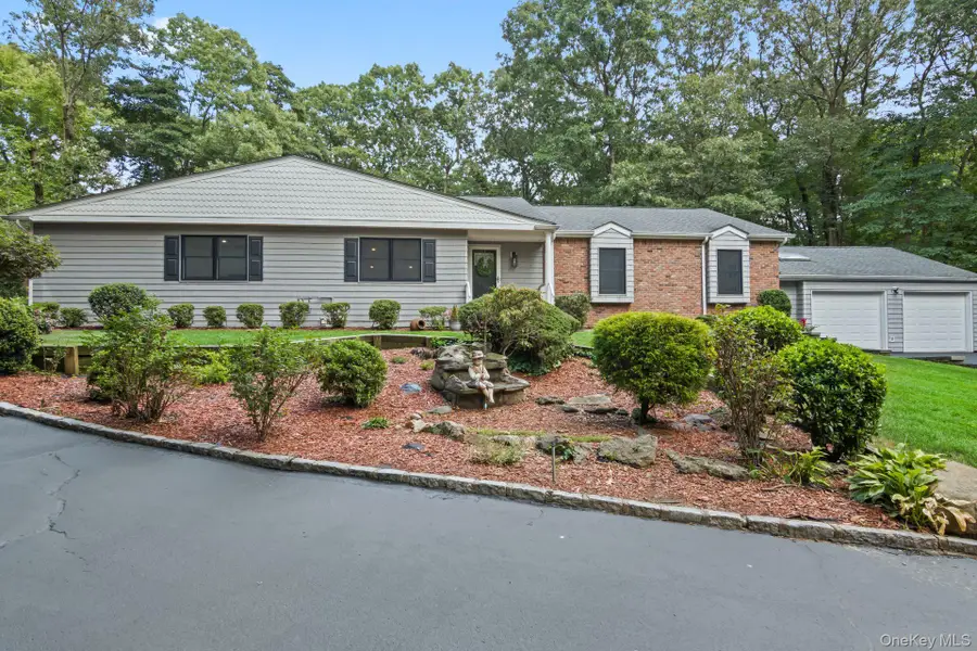 79 Brookhill Lane, Huntington, NY 11743 - Image #3