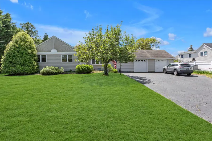 330 Scudder Avenue, Northport, NY 11768 - Image #2