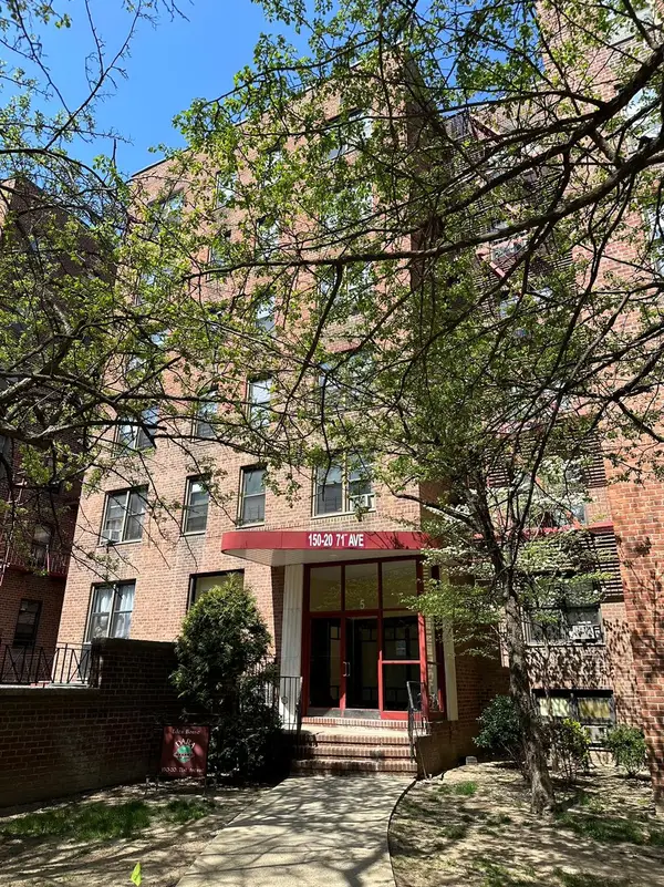 150-20 71st Avenue #6A, Kew Garden Hills, NY 11367