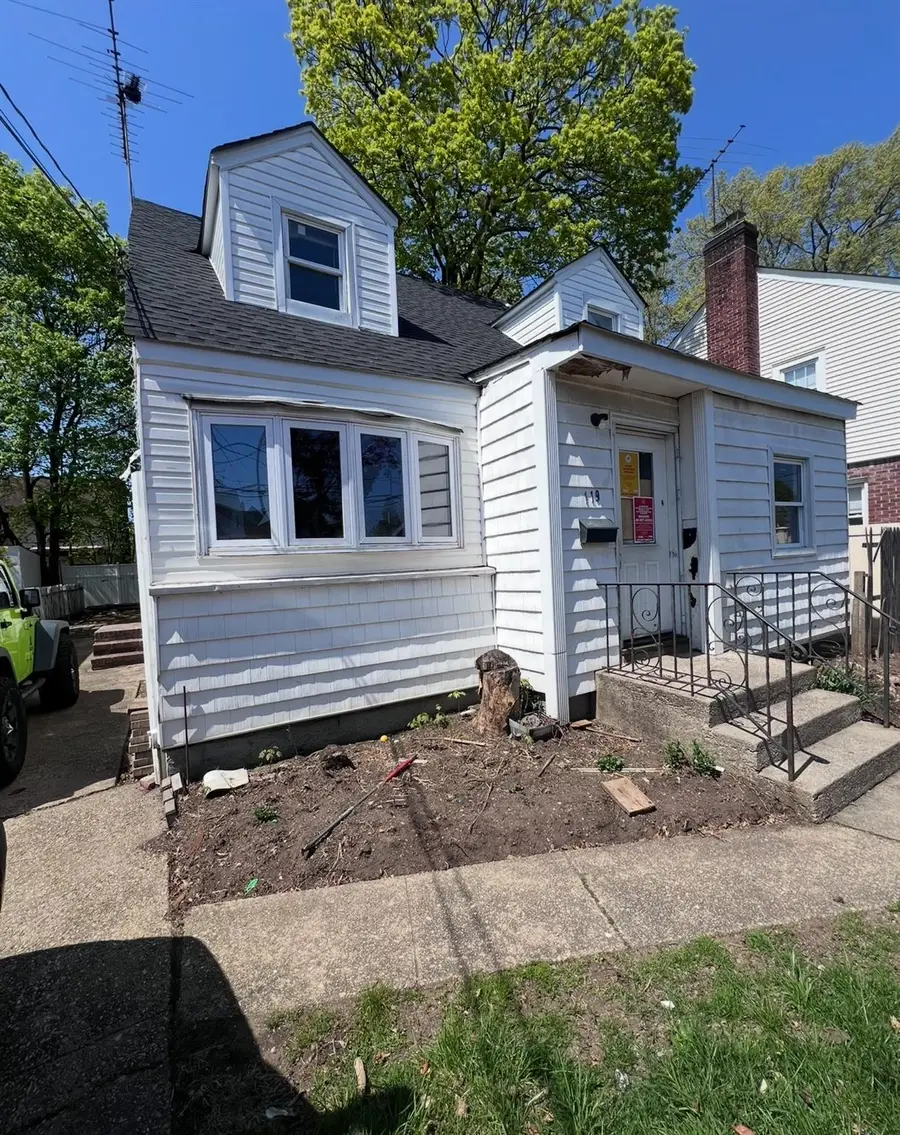 119 Broadfield Road, Hempstead, NY 11550 - Image #2