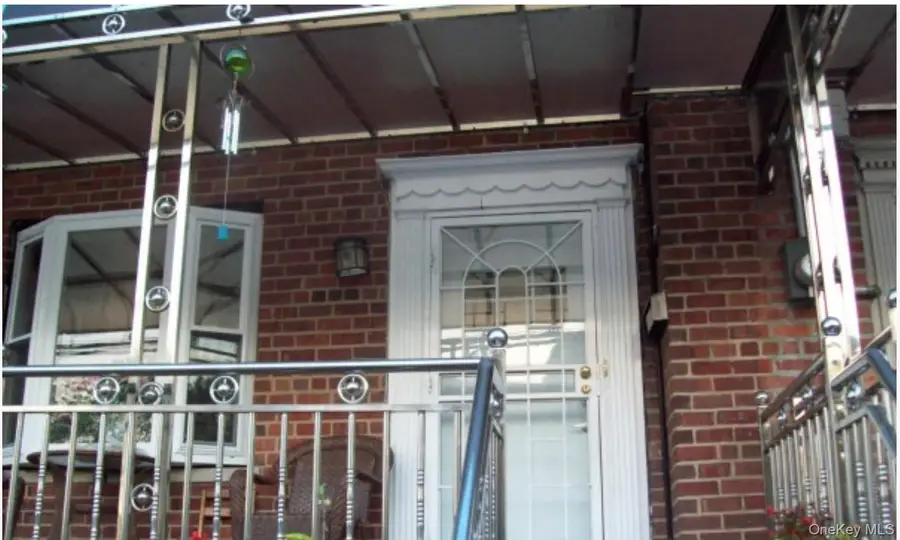 2713 Eastchester Road, Bronx, NY 10469 - Image #2