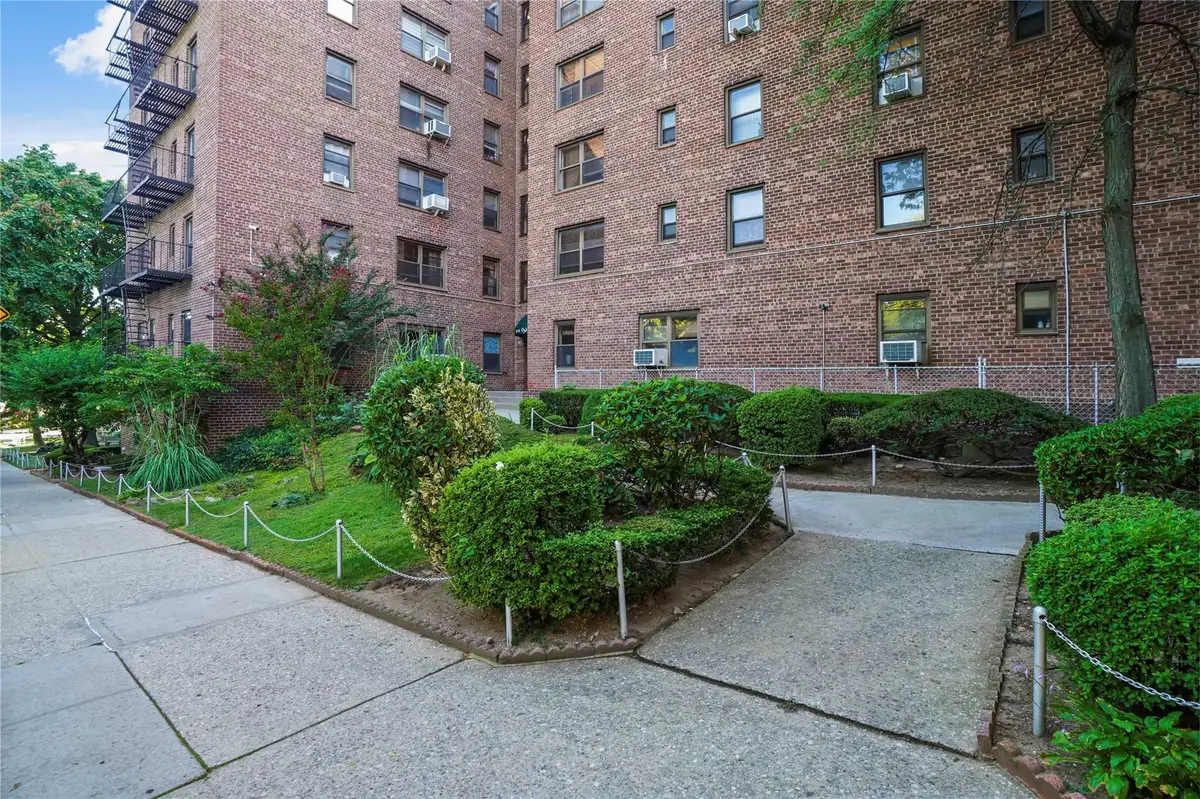 52-15 65 Place #2A, Maspeth, NY 11378 - Image #1