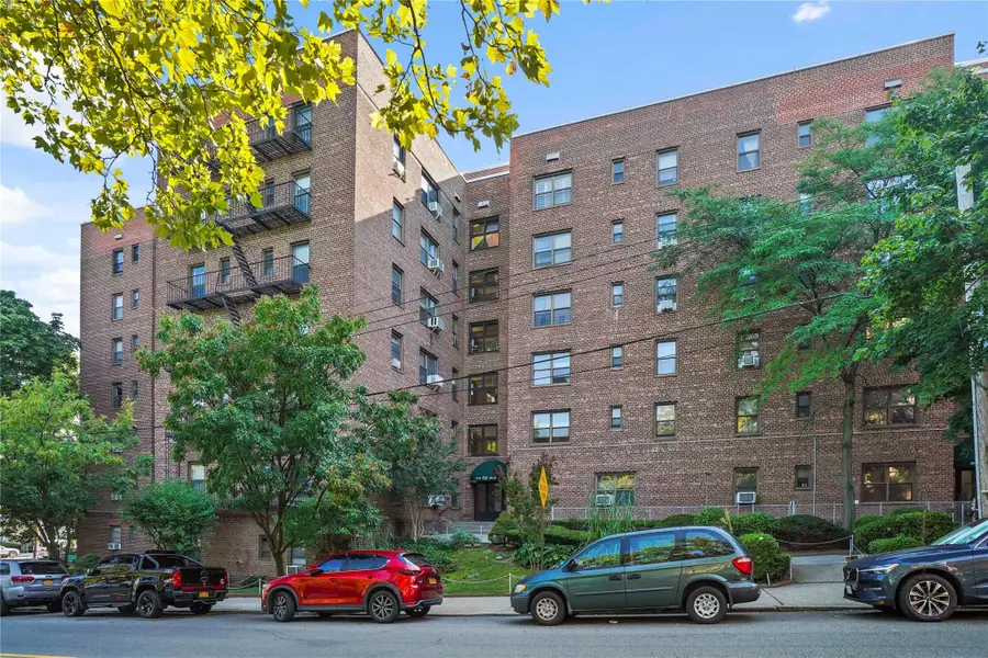 52-15 65 Place #2A, Maspeth, NY 11378 - Image #3