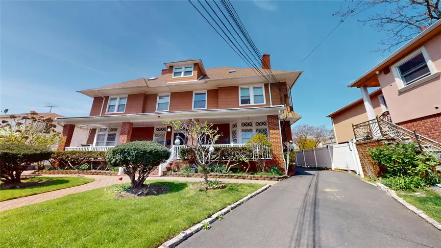 3106 Healy Avenue, Far Rockaway, NY 11691 - Image #2