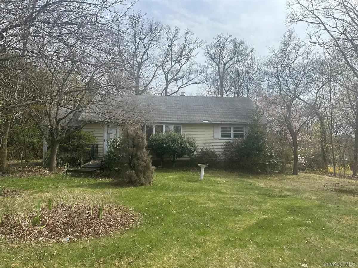 11 Clover Drive, West Nyack, NY 10994 - Image #1