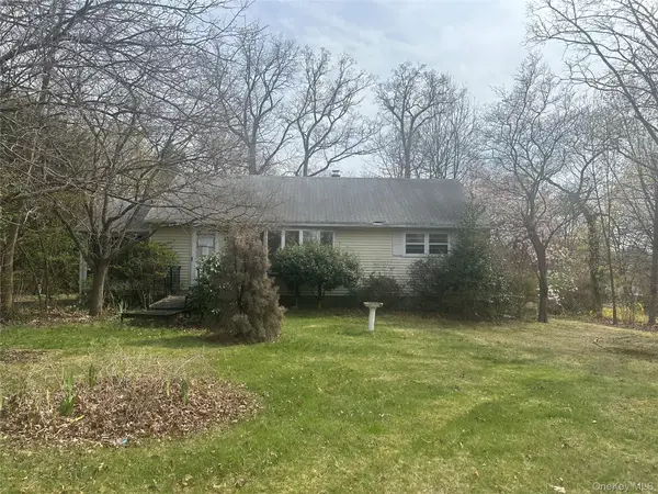 11 Clover Drive, West Nyack, NY 10994