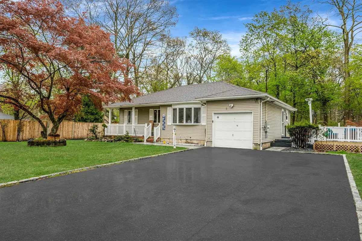 8 Landsberger Street, Yaphank, NY 11980 - Image #1