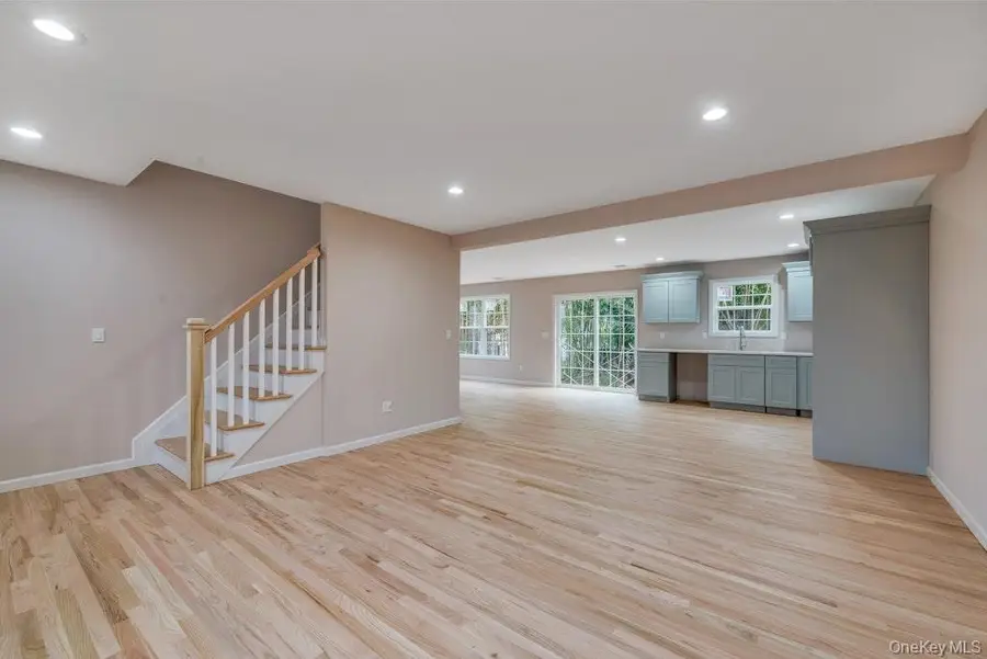 514 Neighborhood Road, Shirley, NY 11967 - Image #3