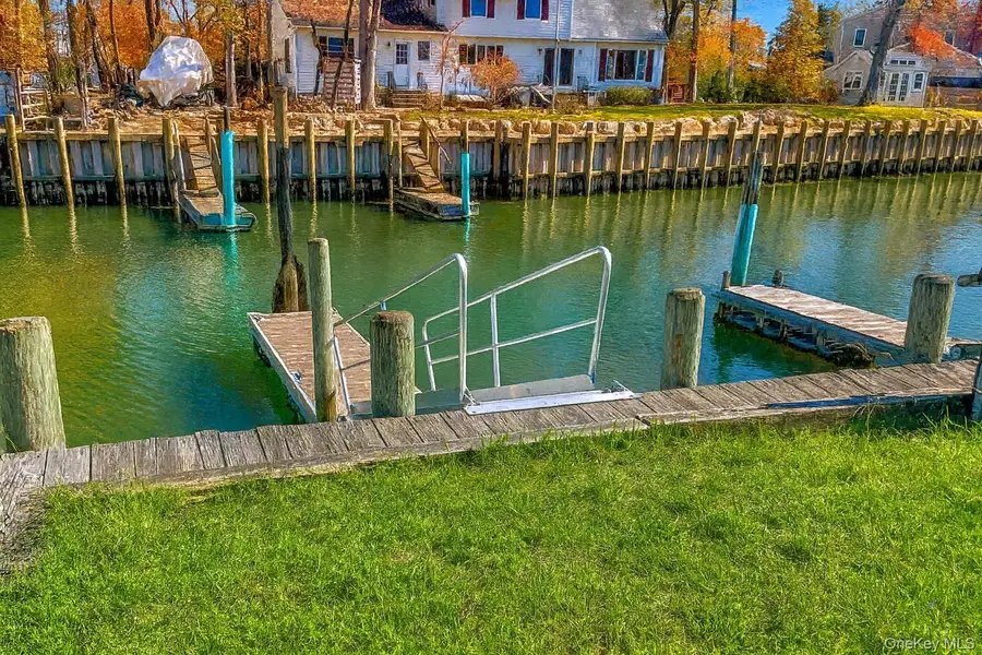 33 Lagoon Court, Aquebogue, NY 11901 - Image #3