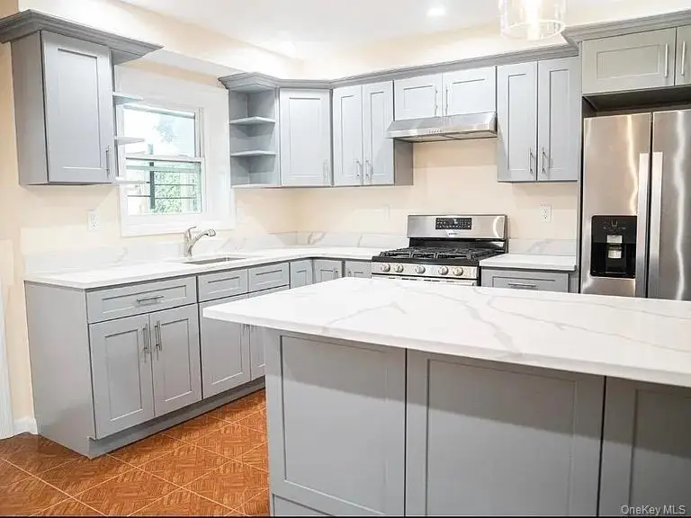 2723 Colden Avenue, Bronx, NY 10469 - #2