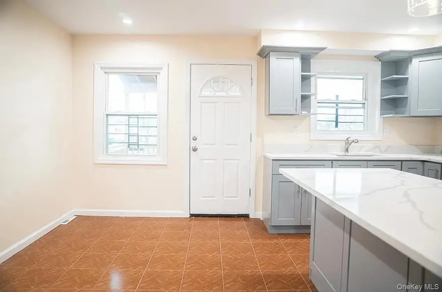 2723 Colden Avenue, Bronx, NY 10469 - #3