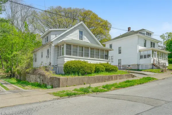 17 Lawrence Road, Poughkeepsie, NY 12601