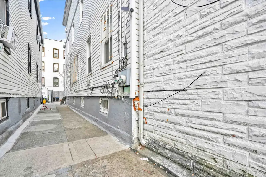 109-55 Lefferts Boulevard, South Ozone Park, NY 11419 - Image #3