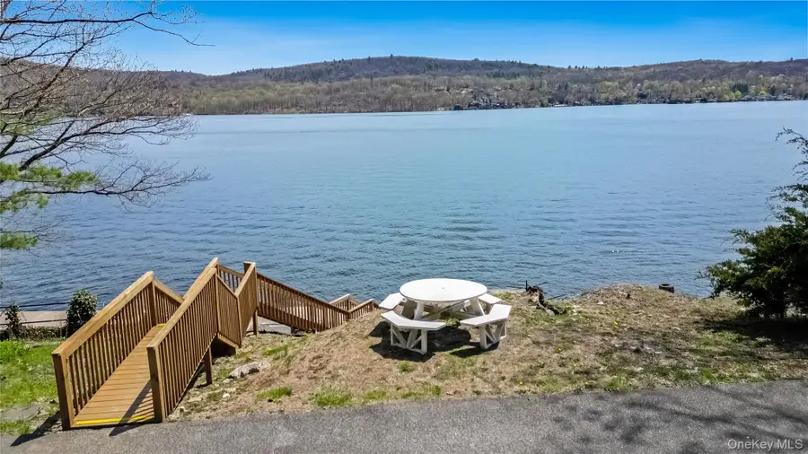 30 Julie Lane, Greenwood Lake, NY 10925 - Image #2