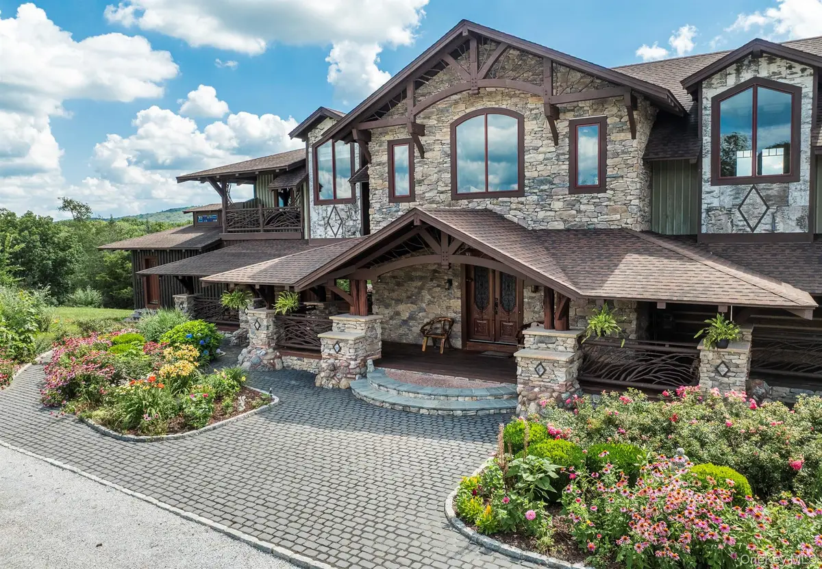 165 Drake Road, Pleasant Valley, NY 12569 - Image #1