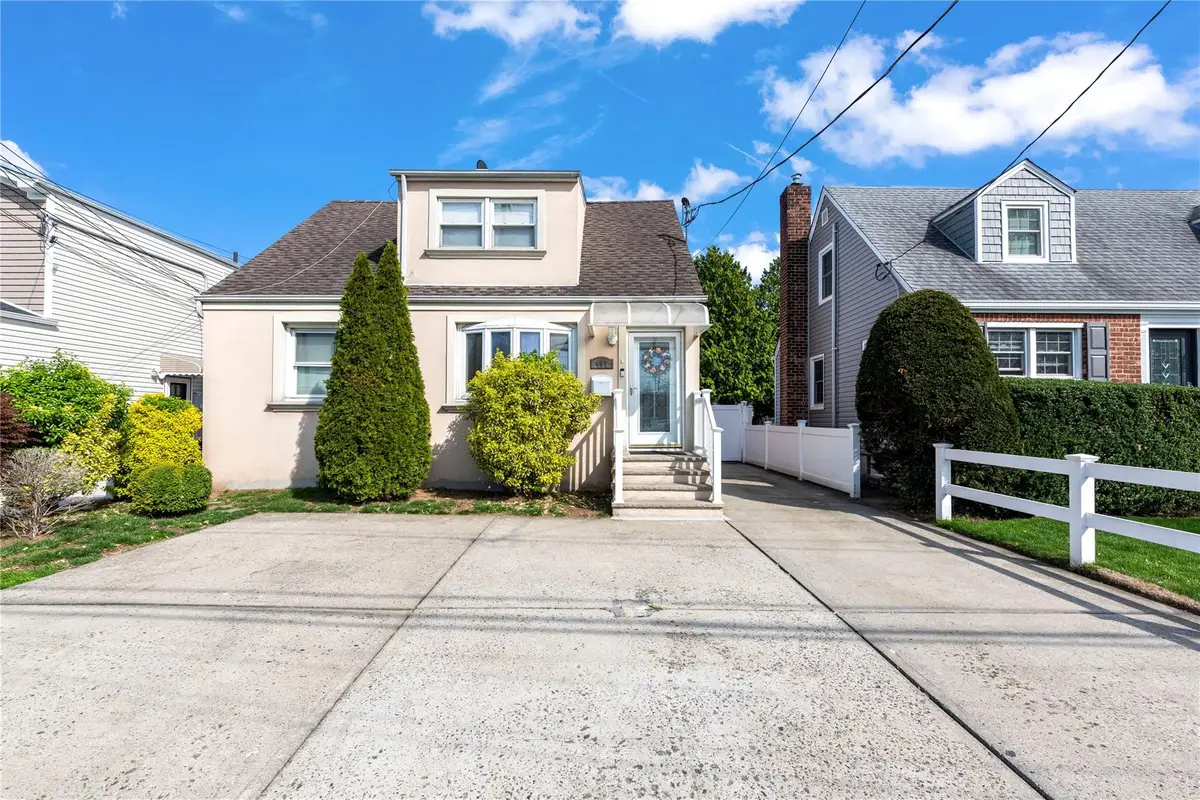 487 Emerson Place, Valley Stream, NY 11580 - Image #1