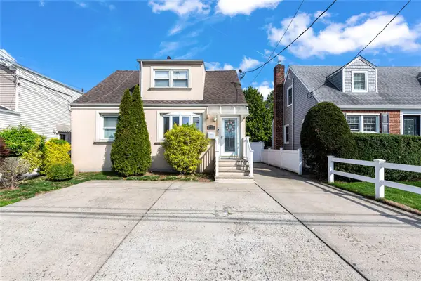 487 Emerson Place, Valley Stream, NY 11580