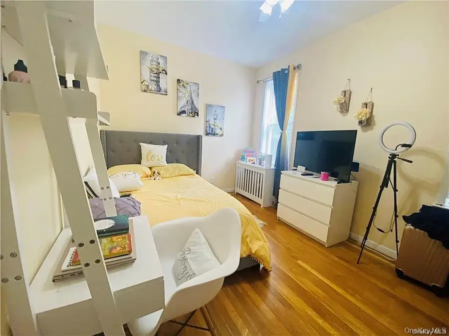 2884 Saint Theresa Avenue, Bronx, NY 10461 - Image #3