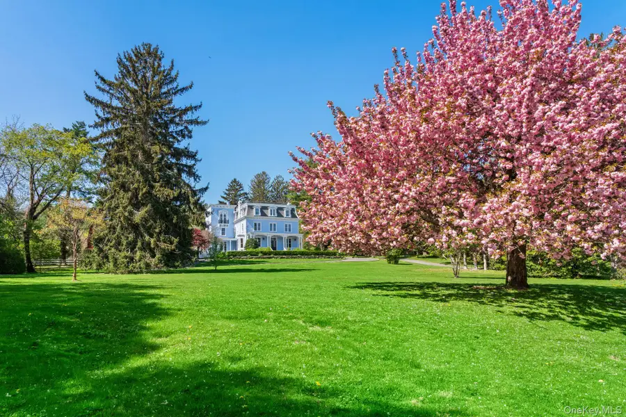 381 W Neck Road, Lloyd Harbor, NY 11743 - Image #3