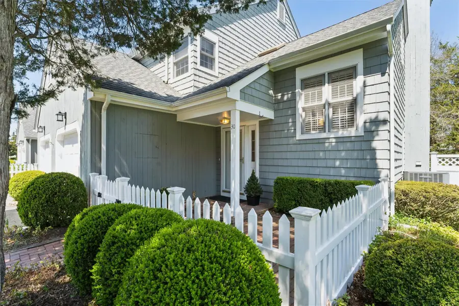 30 Brittany Lane #30, Westhampton Beach, NY 11978 - Image #2