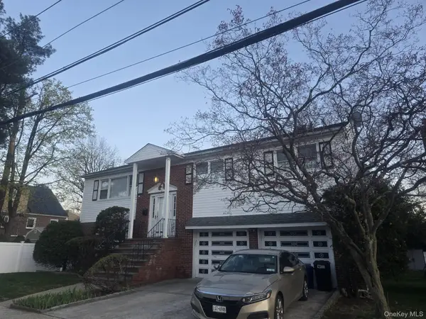 1571 Greenway Boulevard, Valley Stream, NY 11580