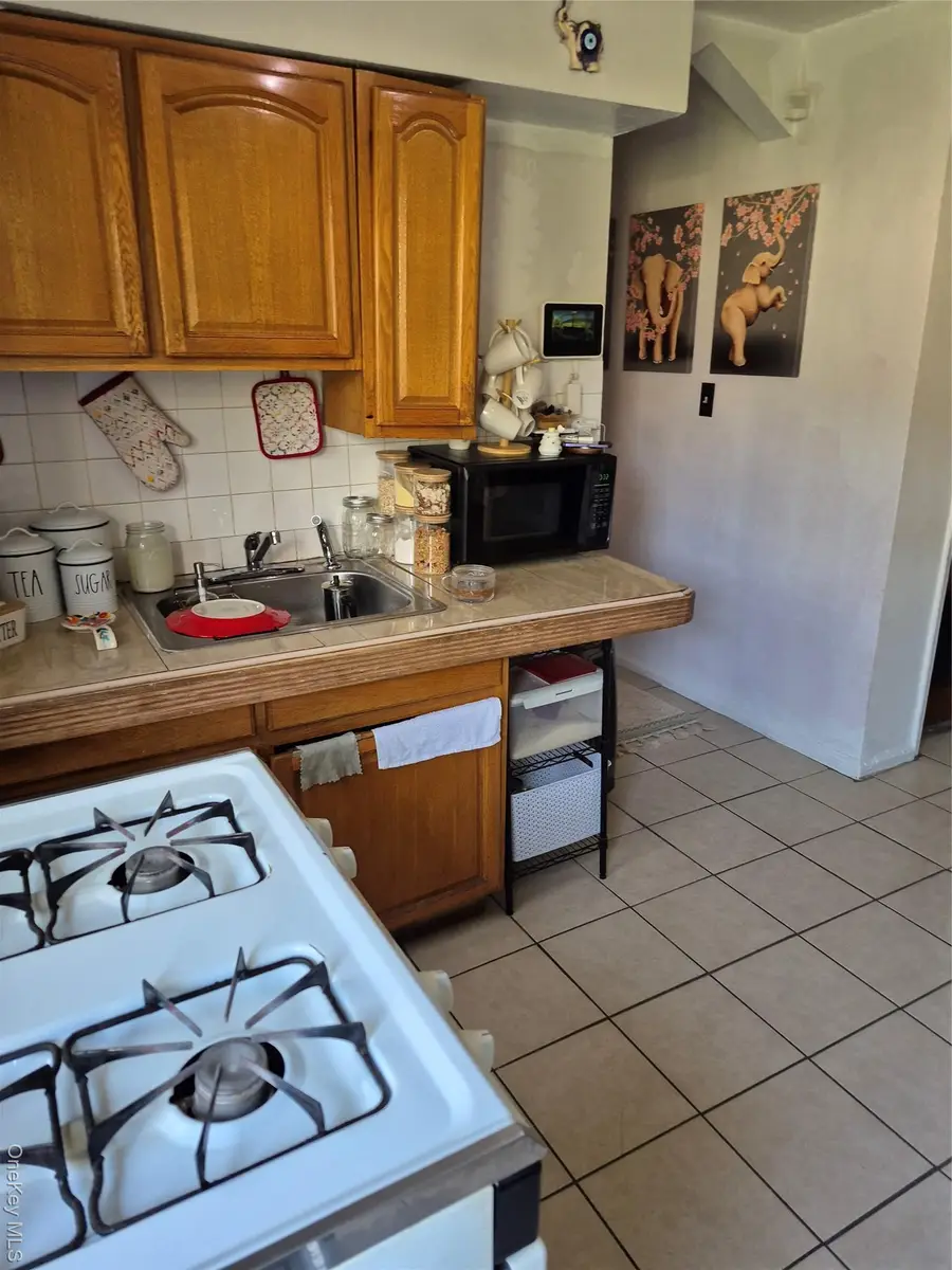 3238 Tenbroeck Avenue, Bronx, NY 10469 - Image #3