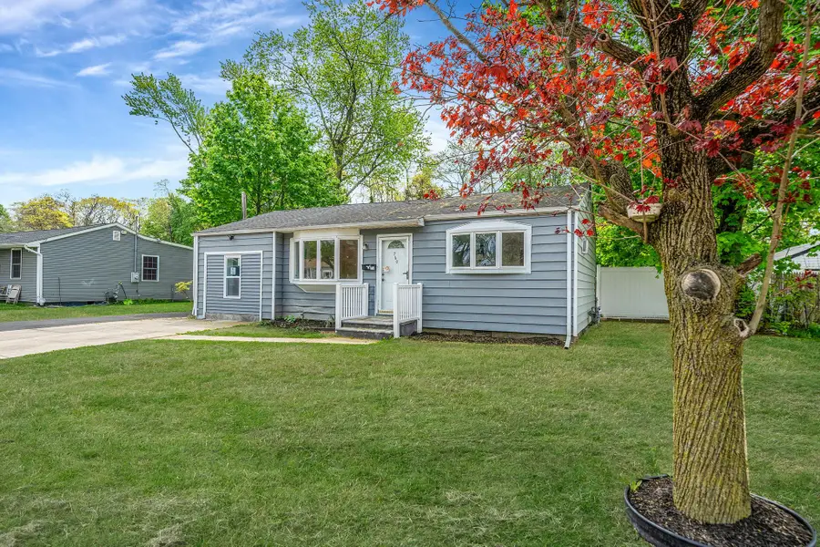 760 Spur Drive N, Bay Shore, NY 11706 - Image #3