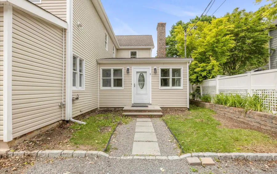 8 Maple Street, Glenwood Landing, NY 11547 - Image #3
