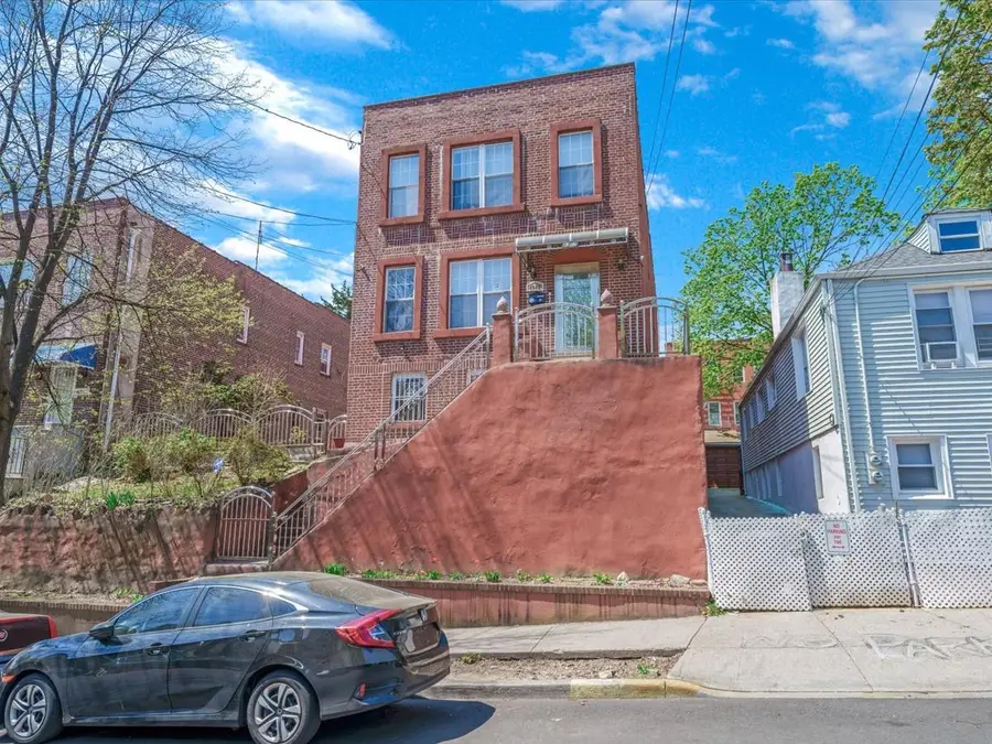 4317 Boyd Avenue, Bronx, NY 10466 - Image #2