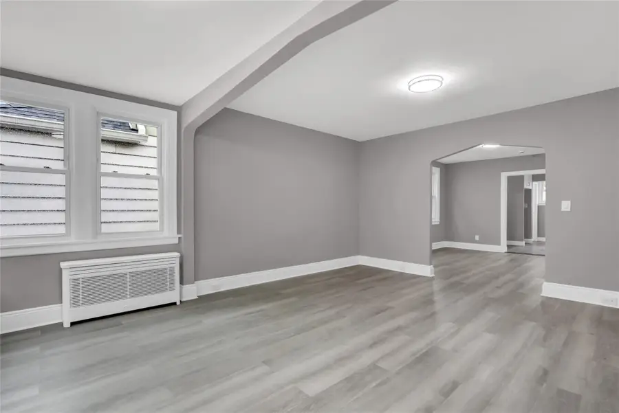 62-22 80th Road, Glendale, NY 11385 - Image #3