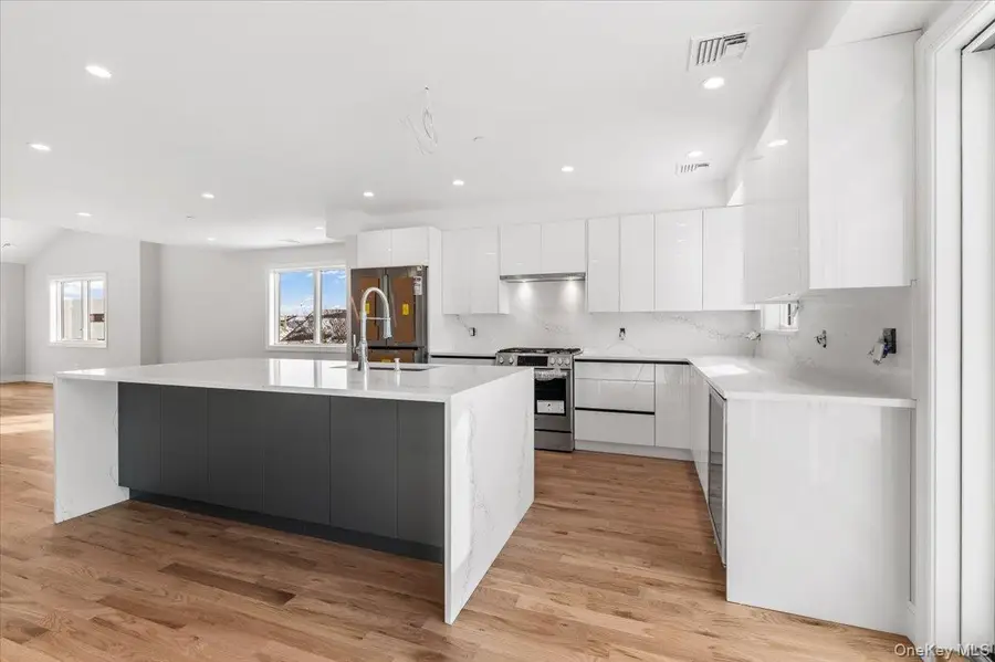 56 Oregon Street, Long Beach, NY 11561 - Image #3