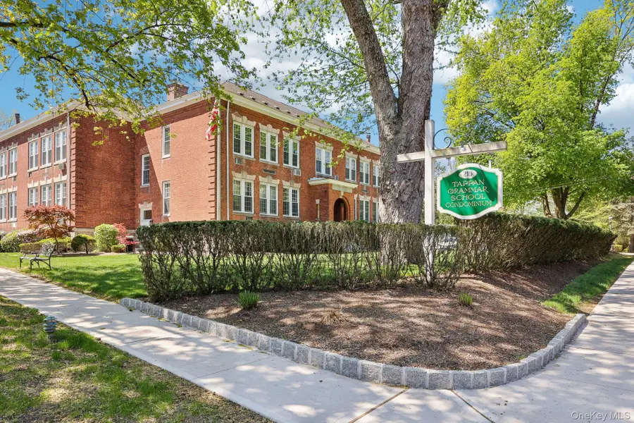 215 Washington Street #19, Tappan, NY 10983 - Image #2