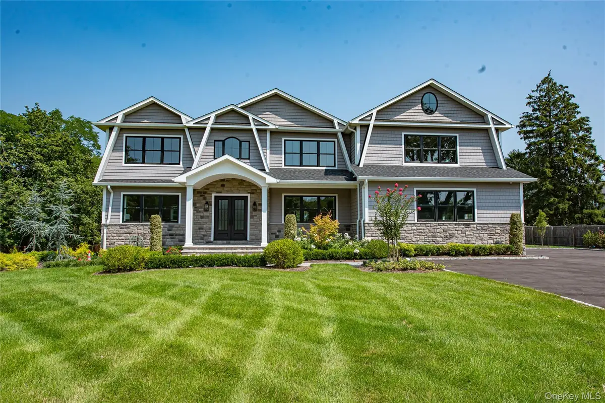 107 Cedar Swamp Road, Jericho, NY 11753 - Image #1