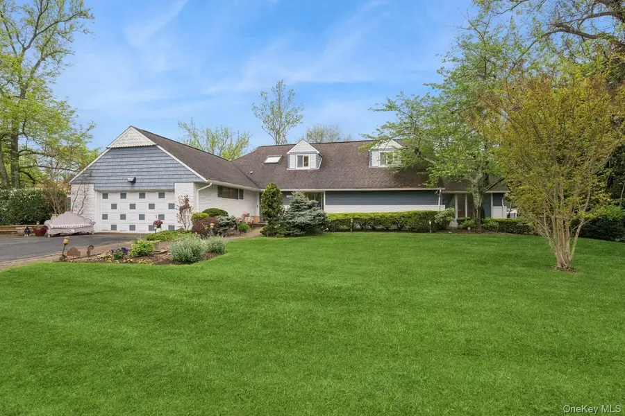 1302 Azure Place, Hewlett Harbor, NY 11557 - Image #2