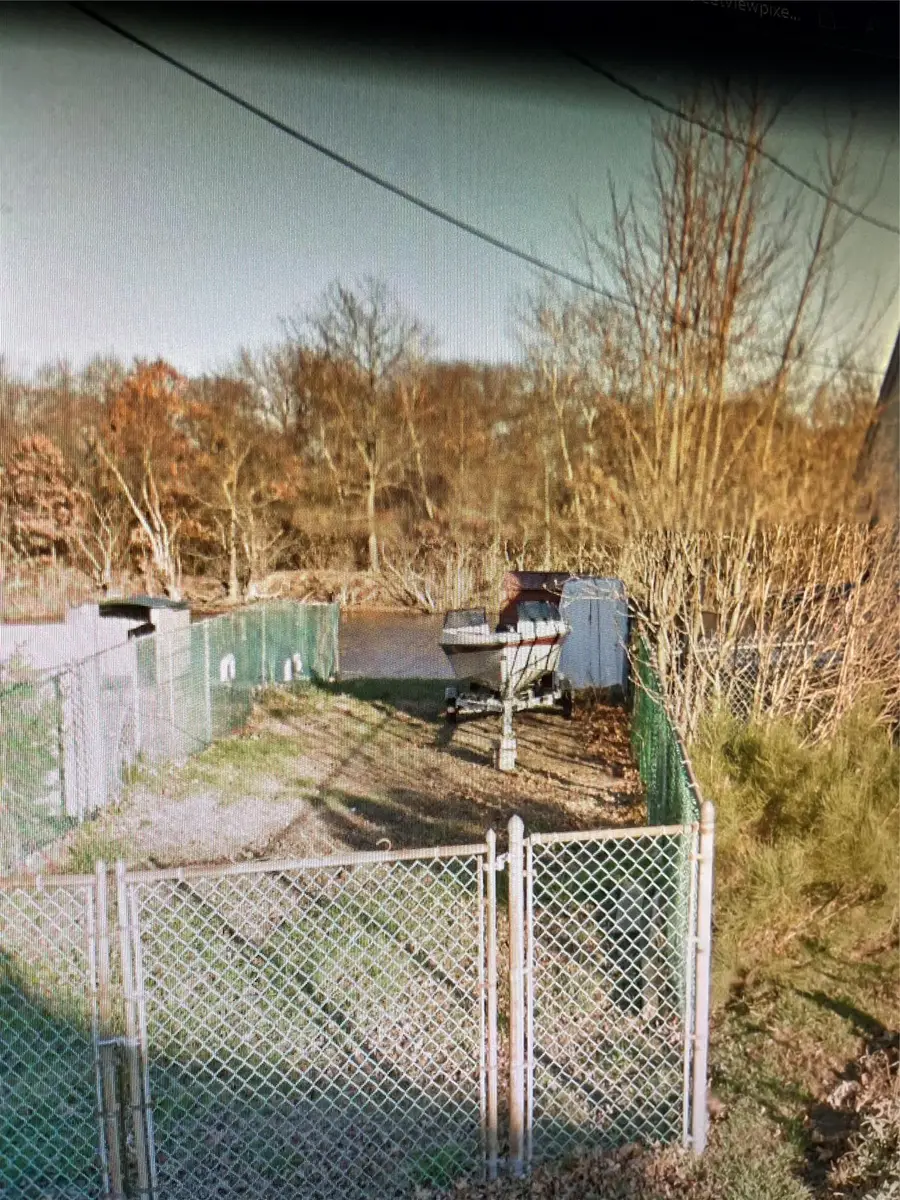 50 Inlet Drive, Lindenhurst, NY 11757 - Image #3