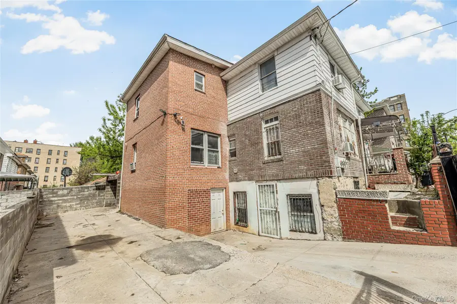 607 East 226 Street, Bronx, NY 10466 - Image #3