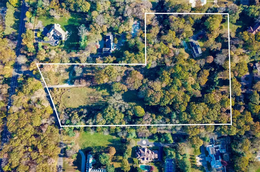 1622 Old Cedar Swamp Road, Glen Head, NY 11545 - Image #3