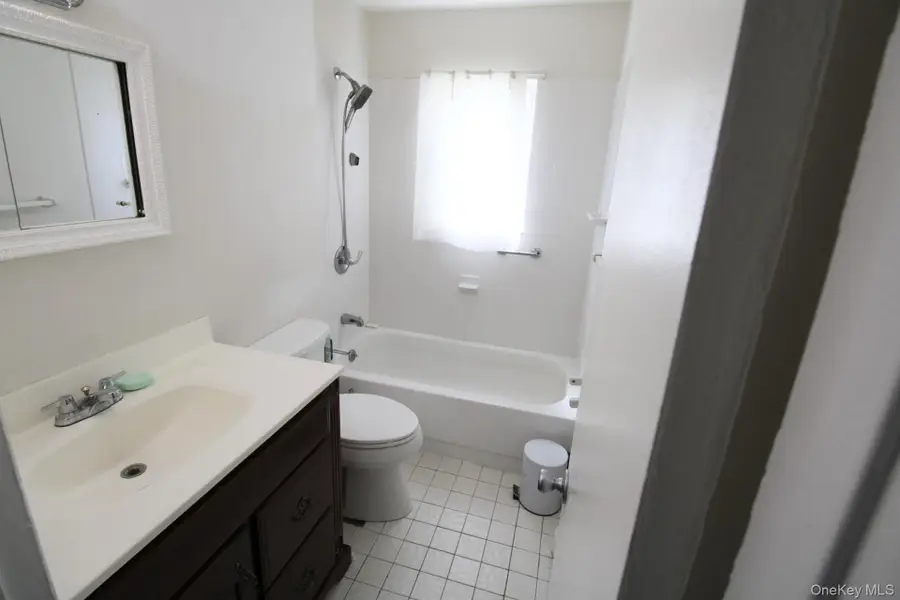 5 Anchorage Lane #4A, Oyster Bay, NY 11771 - Image #3